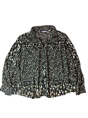 Dex Animal Print Blouse – Size 2X – Olive & Black Button-Down